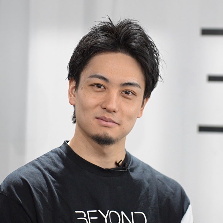 BEYOND八王子店店長　荒川 優太