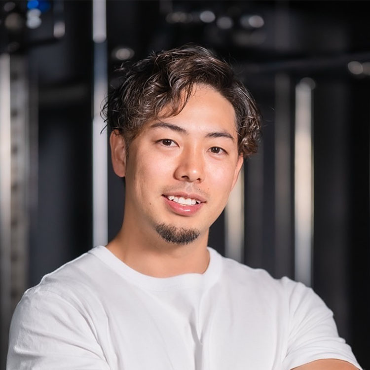 BEYOND代表トレーナー　山根 駿