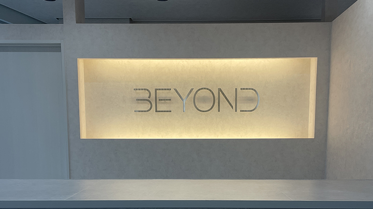 BEYOND梅田店の店内
