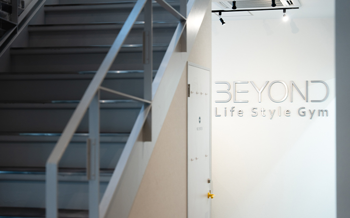 BEYOND 西宮店の内装